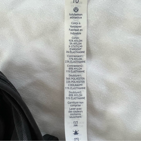 **SOLD***Lululemon Black Tough It Out Tank Sz 10 w/Attached Sports Bra - Picture 12 of 16